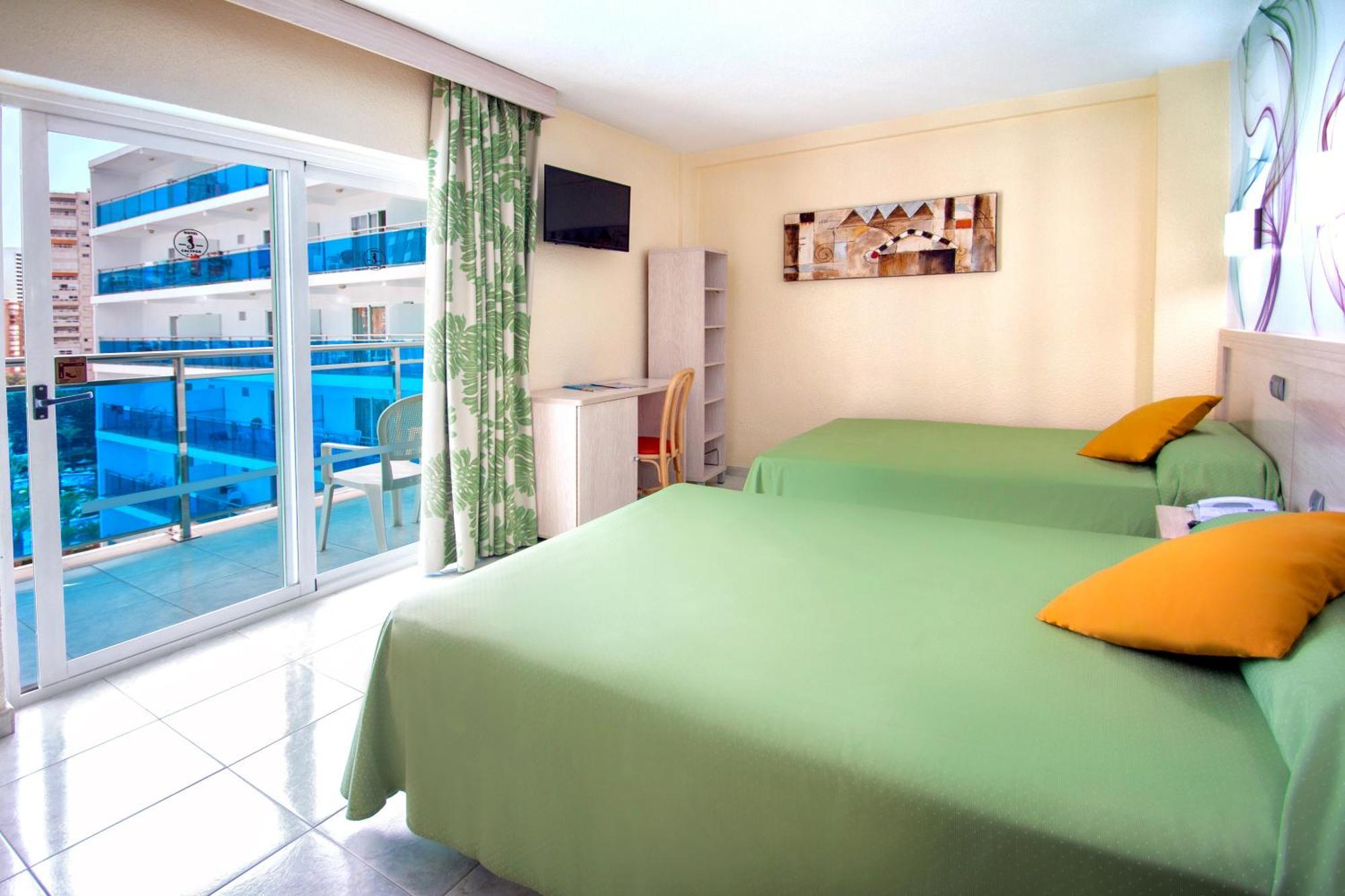 Hotel Servigroup Calypso Benidorm Habitación foto